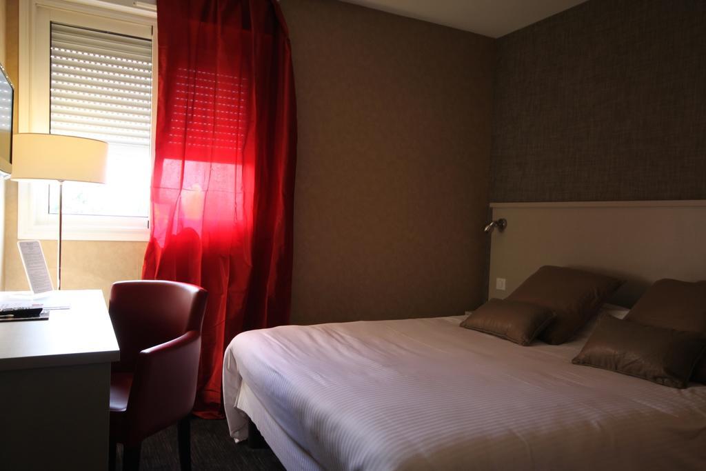 Hotel D'Arcins Latresne Esterno foto