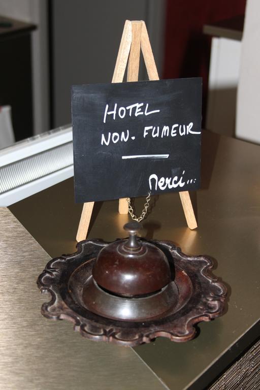 Hotel D'Arcins Latresne Esterno foto