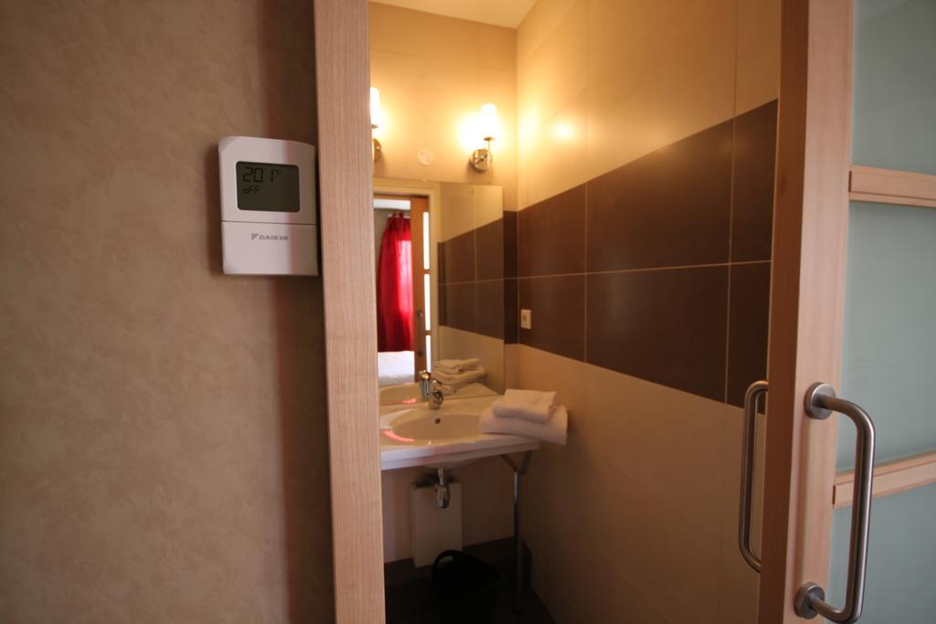 Hotel D'Arcins Latresne Camera foto