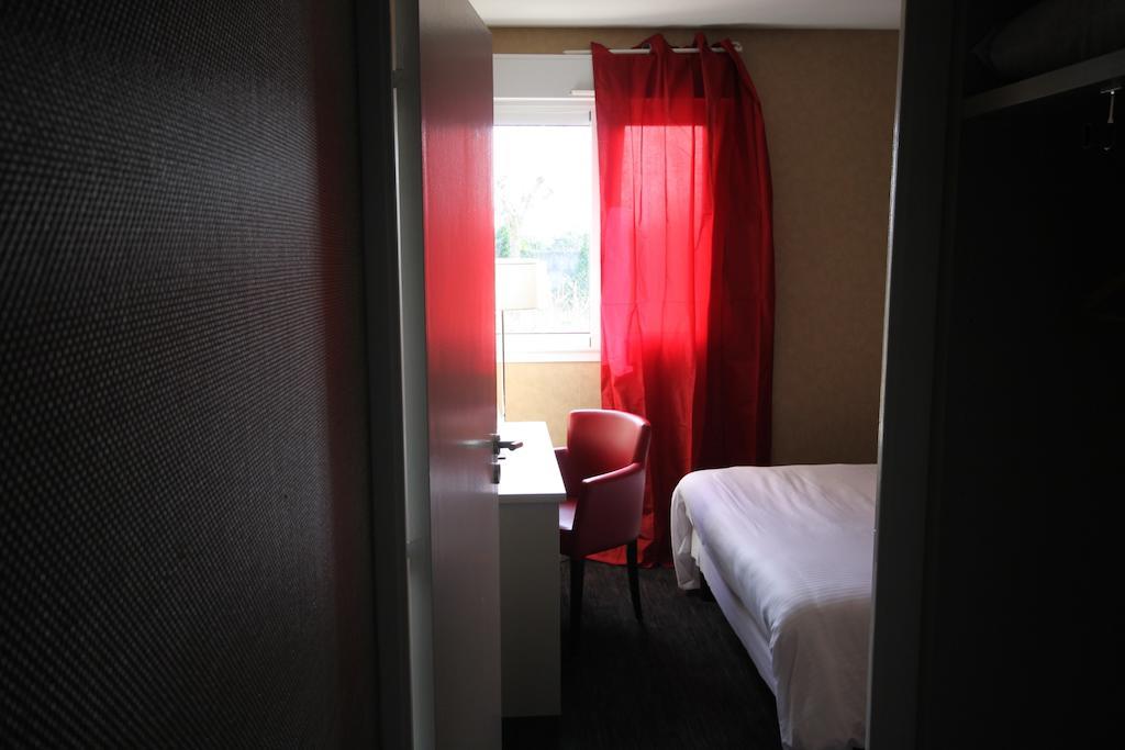 Hotel D'Arcins Latresne Esterno foto